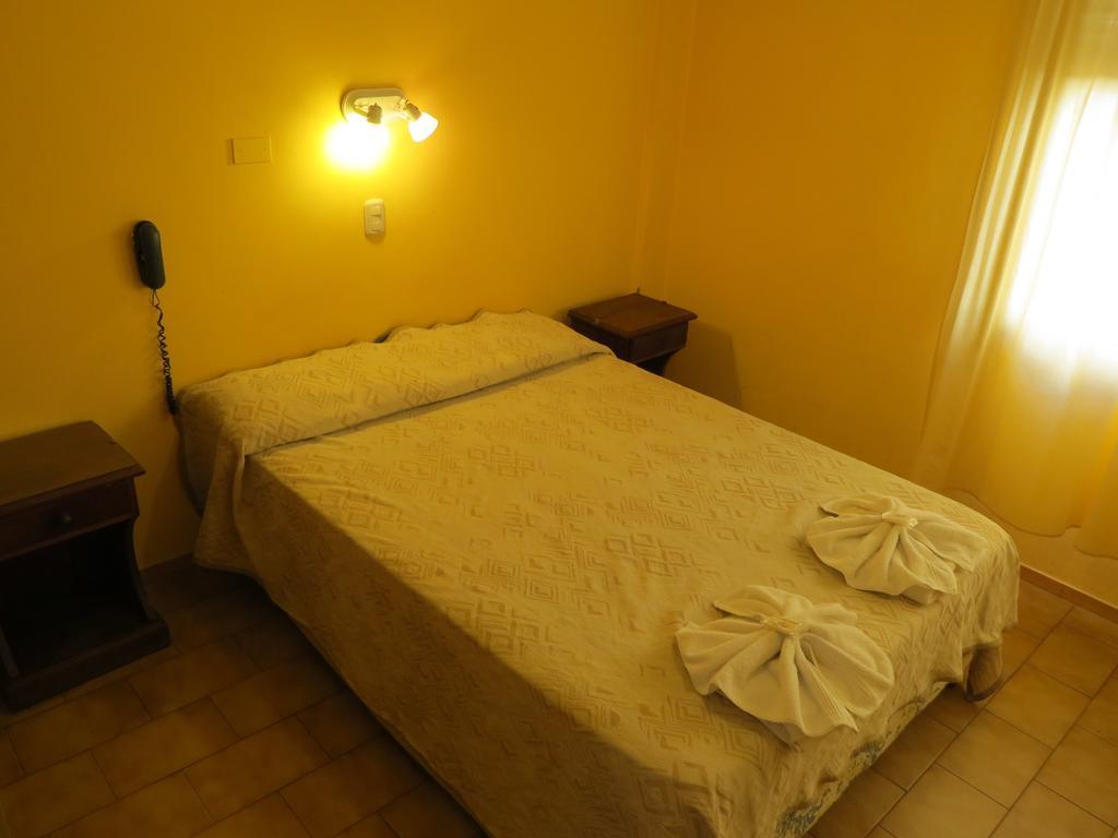 Hotel Arenales 비야카를로스파스 객실 사진