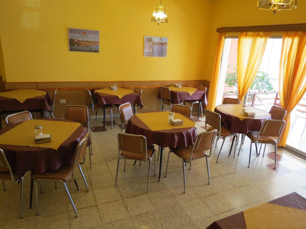 Hotel Arenales 비야카를로스파스 외부 사진